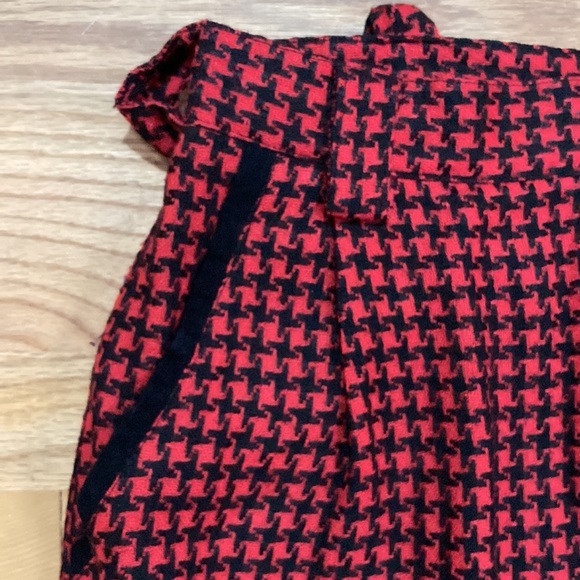 Pino for Candore, Size 10 Red/Black Jacquard Plaid 30% Wool 70% Rayon. Excellent - Picture 2 of 14